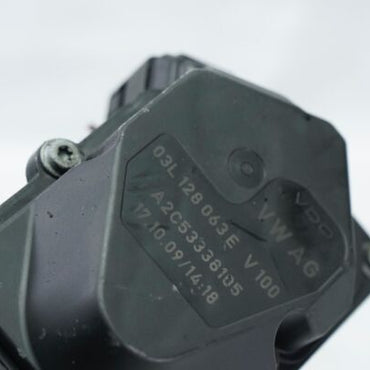 Drosselklappe Audi A3 A4 Seat Leon Skoda Octavia VW Golf 2.0 TDI 03L128063B-Image1