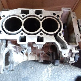 Motorblock HNZ Citroen Peugeot 1,2THP 81kW 110PS C3 C4 208 308 Partner 2014--Image1